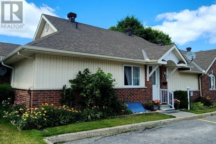 3 DAPHNE CRESCENT, Ottawa