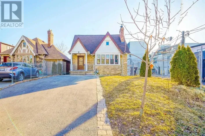 3 FAIRLEIGH CRESCENT, Toronto