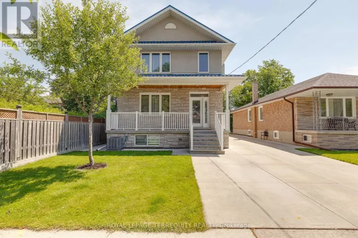3 GAIR DRIVE, Toronto