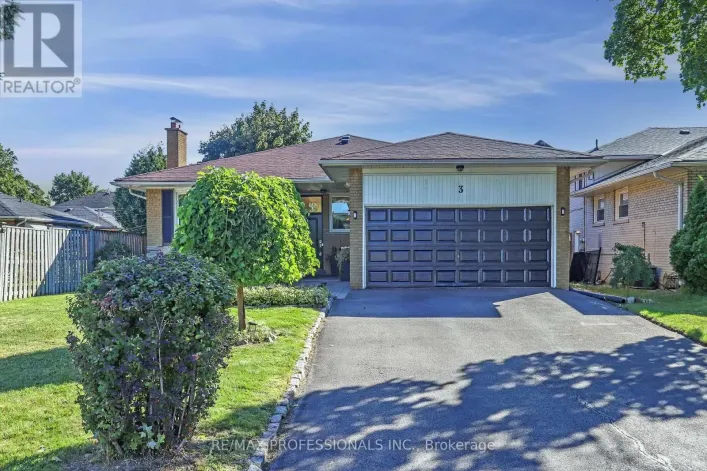 3 HARTSDALE DRIVE, Toronto