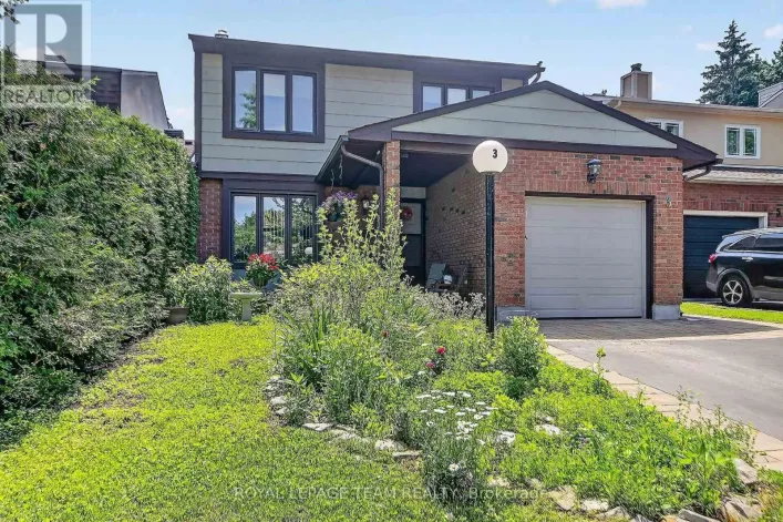 3 HAYWOOD CRESCENT, Ottawa