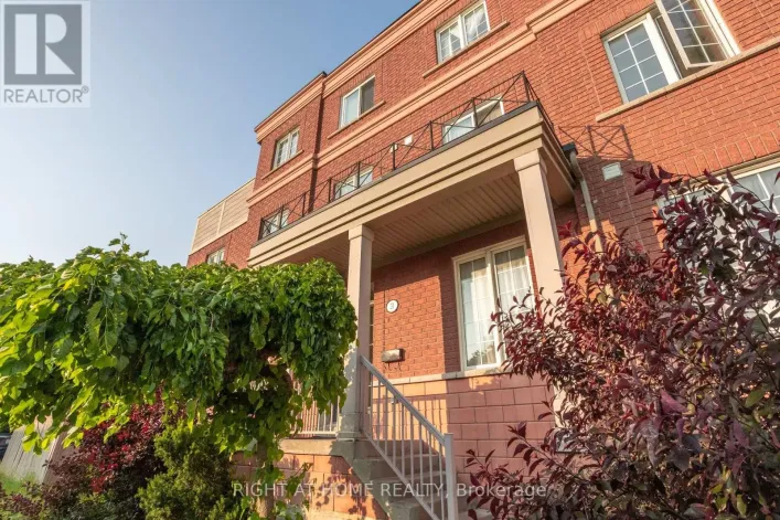 3 HERZBERG GARDENS, Toronto