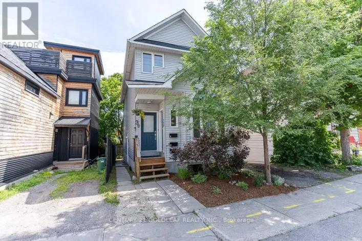 3 HILDA STREET, Ottawa