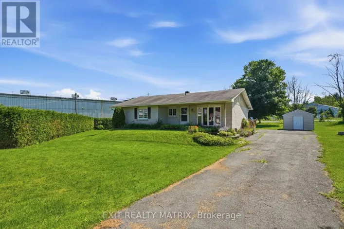 3 HILLVIEW CIRCLE, Champlain
