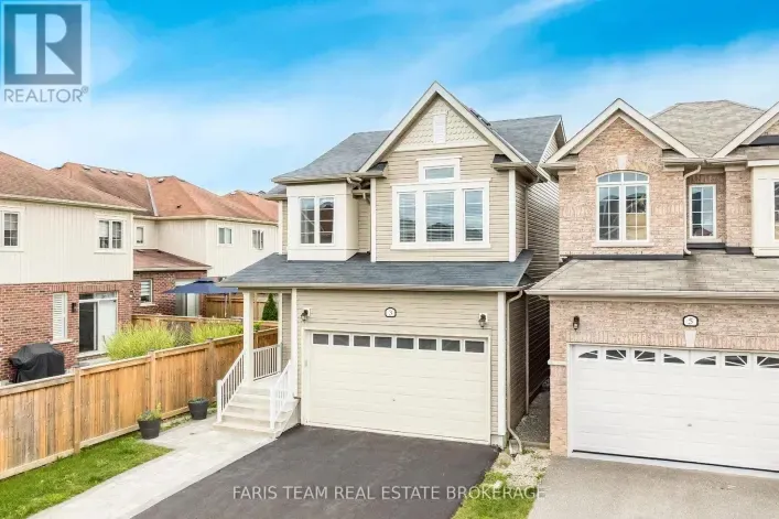 3 HUTTON CRESCENT, Essa