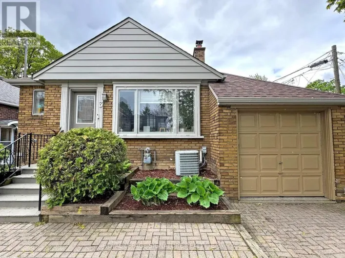 3 KENRAE ROAD, Toronto