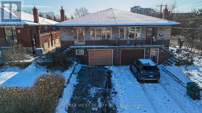 3 LAKELAND DRIVE, Toronto