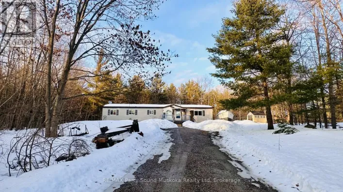 3 LITTLE'S LANE, Carling