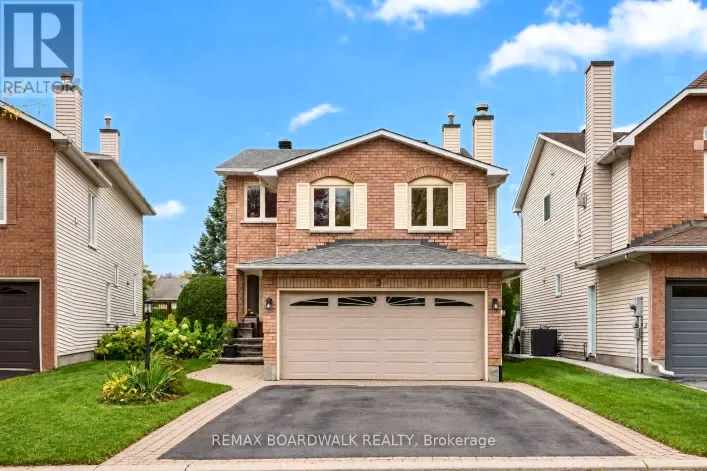 3 MORESBY DRIVE, Ottawa