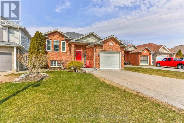 3 OLIVER COURT, Brantford