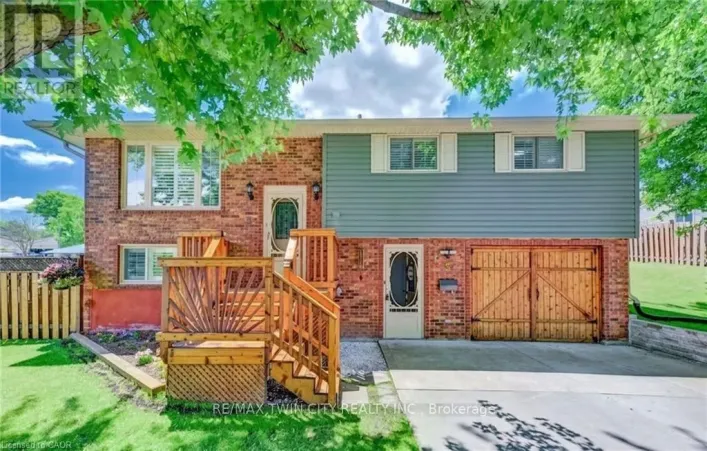 3 PARKLAND CRESCENT, Kitchener