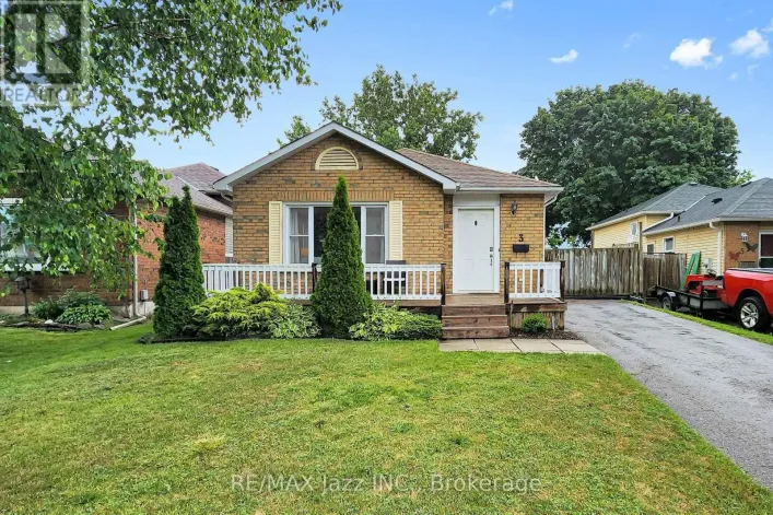 3 POCHON AVENUE, Port Hope