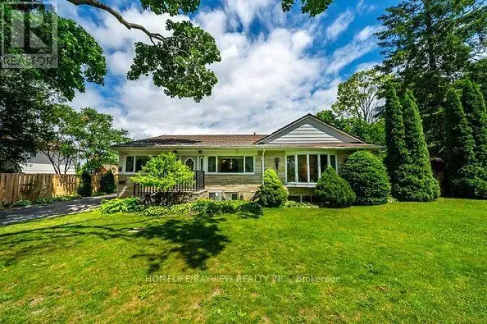 3 STAPLETON DRIVE, Whitchurch-Stouffville