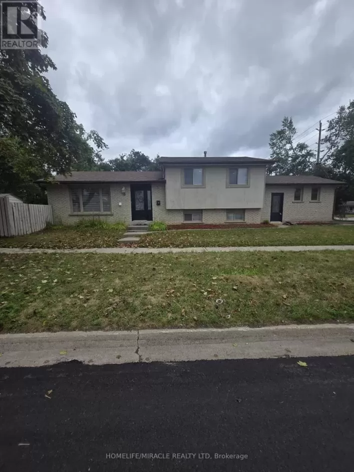 3 SYLVIA STREET, Barrie