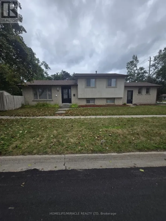 3 SYLVIA STREET, Barrie