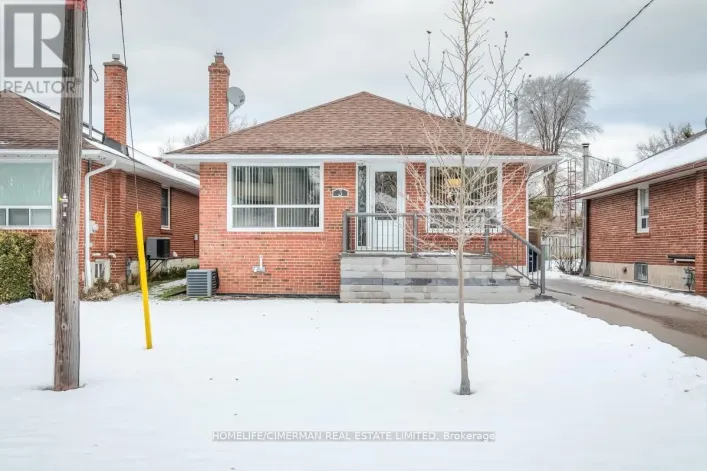 3 WILLOWHURST CRESCENT, Toronto