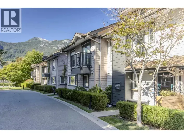 30 1204 MAIN STREET, Squamish