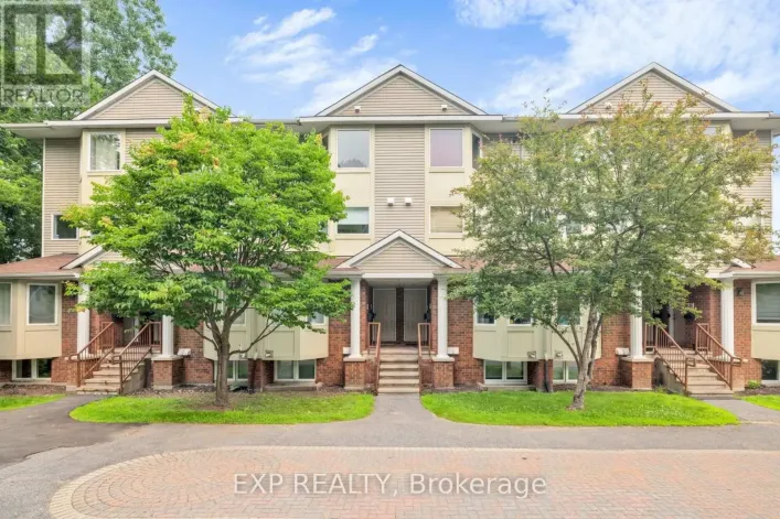 30 - 1400 WILDBERRY COURT, Ottawa