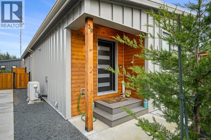 30 3025 Royston Rd, Cumberland