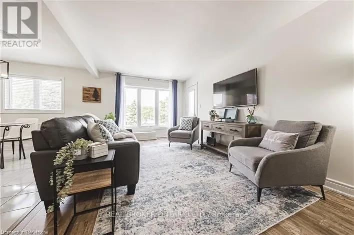 30 - 3050 PINEMEADOW DRIVE, Burlington