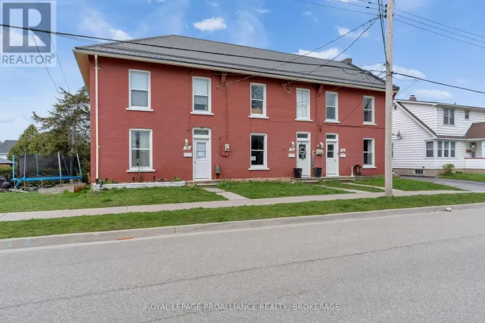 30, 32, 34 VICTORIA AVENUE, Gananoque