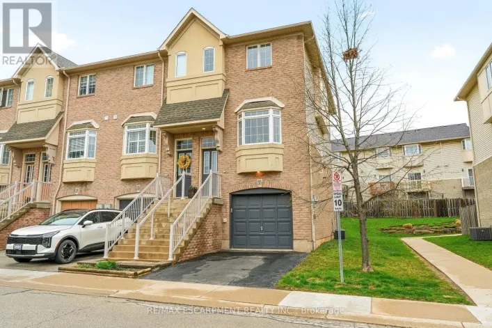 30 - 5080 FAIRVIEW STREET, Burlington