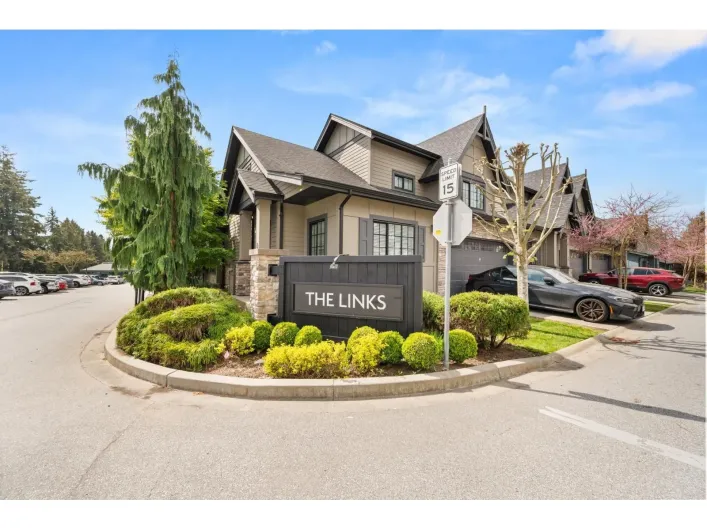 30 7979 152 STREET, Surrey