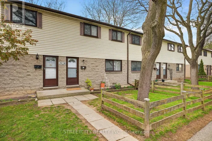 30 - 825 DUNDALK DRIVE, London South