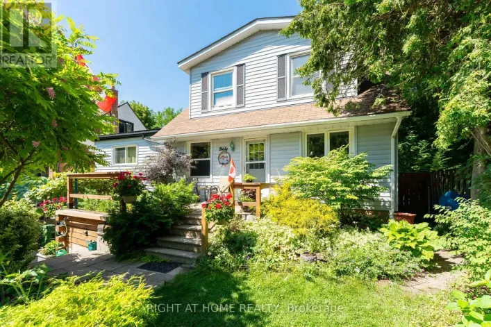 30 ALLISTER AVENUE, Toronto