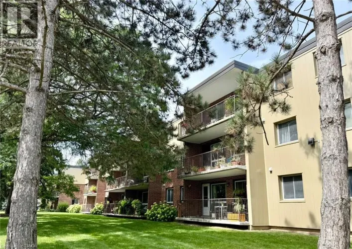 30 AVALON Place Unit# 212, Kitchener