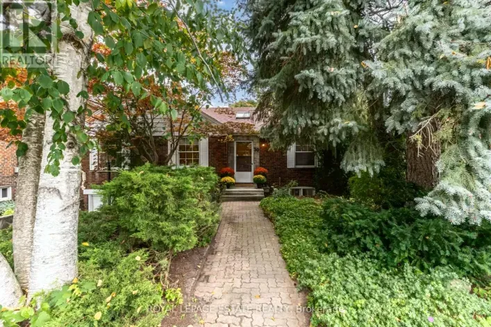 House for sale: 30 BARBARA CRESCENT, Toronto