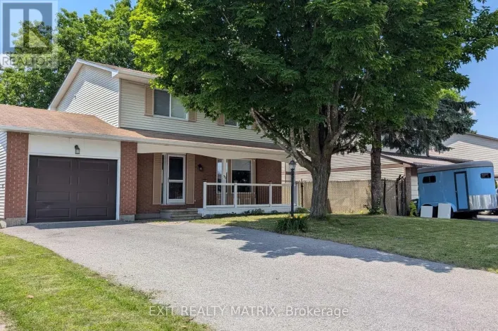30 BARTLEY CRESCENT, Ottawa