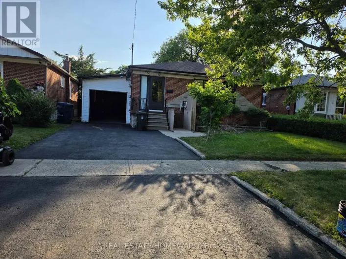 30 BEACON ROAD, Toronto