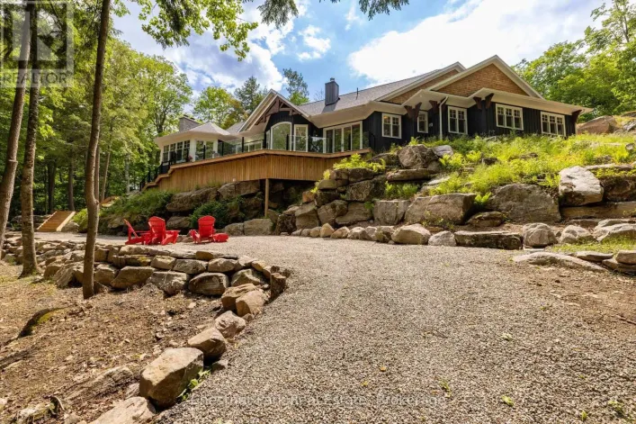 30 BIGWIN ISLAND, Lake of Bays