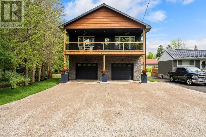 30 BLUEWATER DRIVE, Central Huron