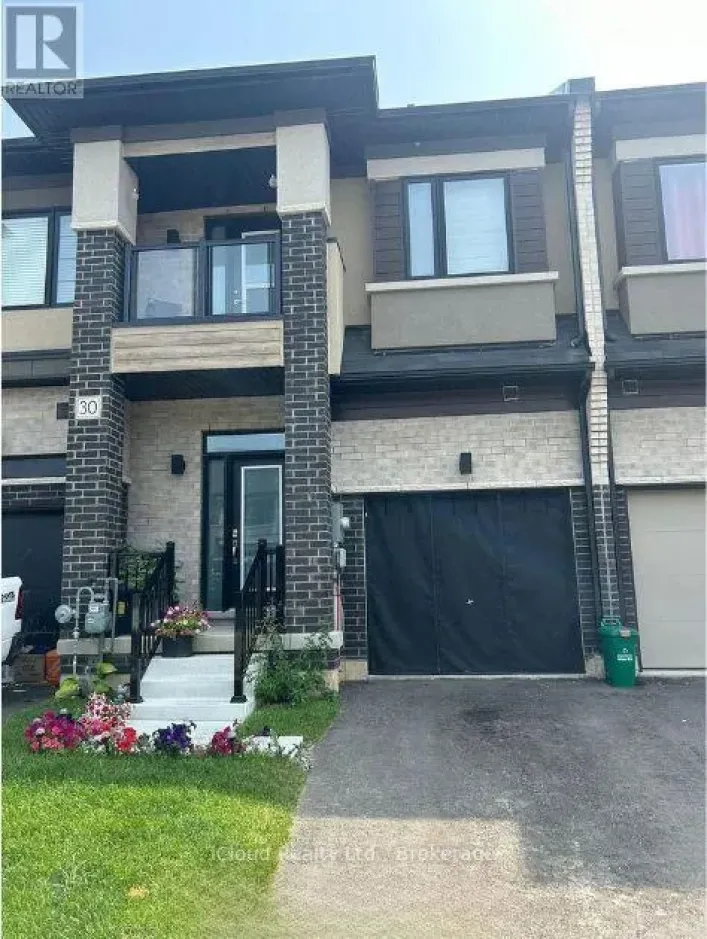 Row / Townhouse for rent: 30 BOWERY ROAD, Brantford