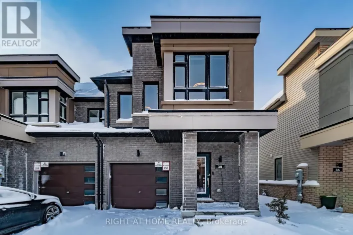 30 CASPIAN SQUARE, Clarington