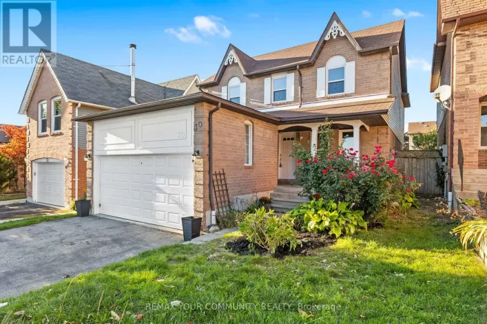 30 CHAPMAN DRIVE, Ajax