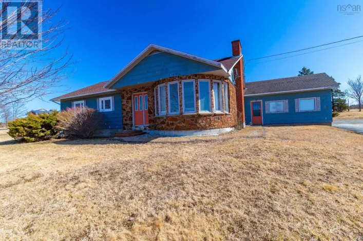 30 Common Cross Road, Saulnierville