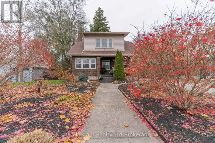 30 CONCESSION STREET W, Tillsonburg