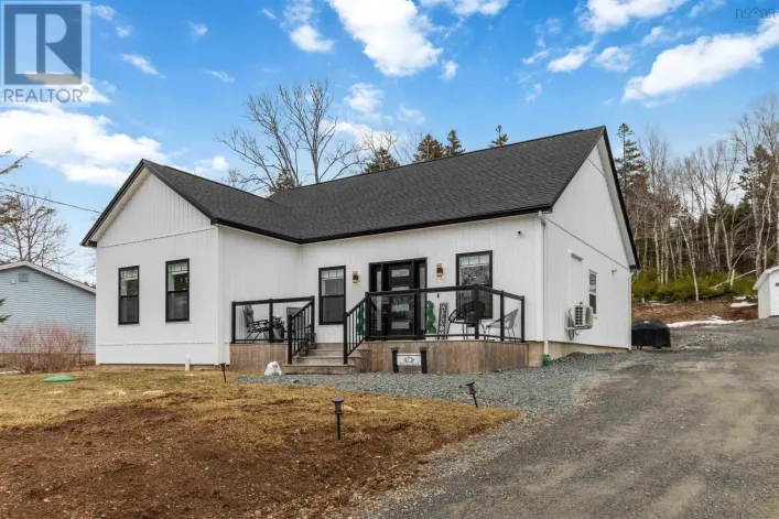 30 Cove Road, East Uniacke