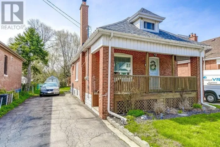 30 EAST 15TH STREET, Hamilton