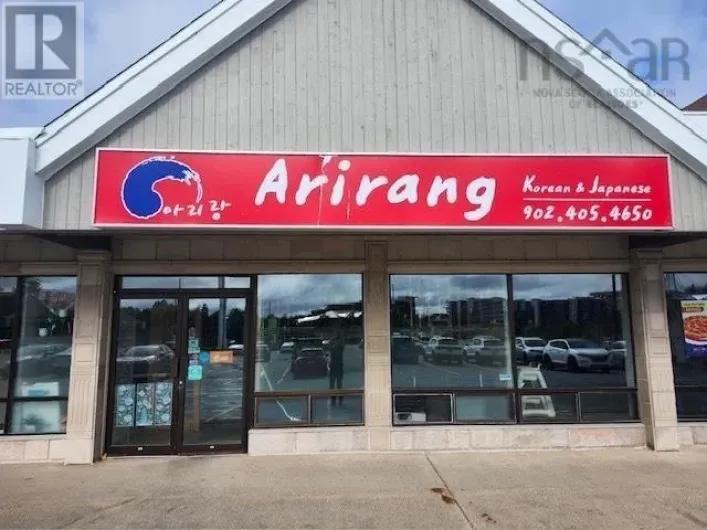 30 Farnham Gate Road, Halifax