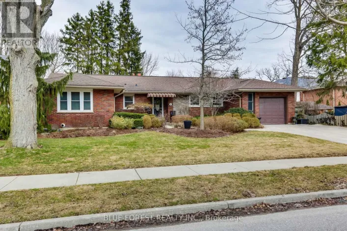 30 FRANKLIN AVENUE, London South