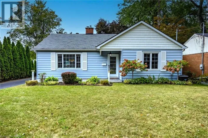 House for sale: 30 GIBSON Drive, Simcoe