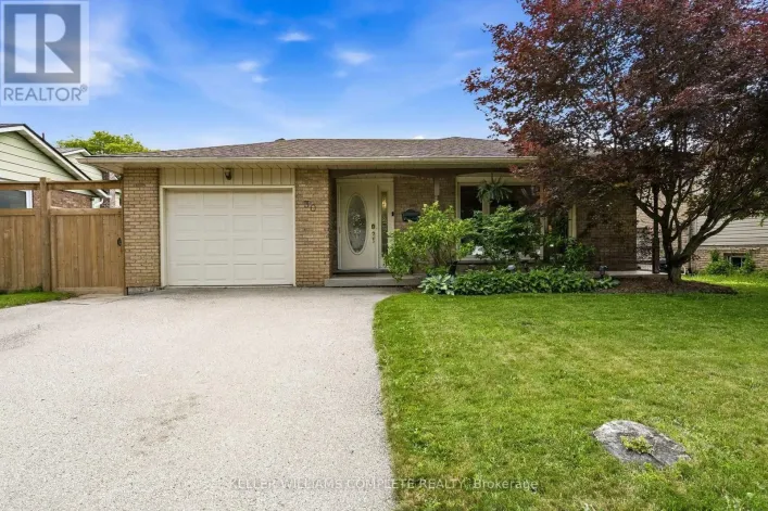 30 GREENWOOD TRAIL, Brantford