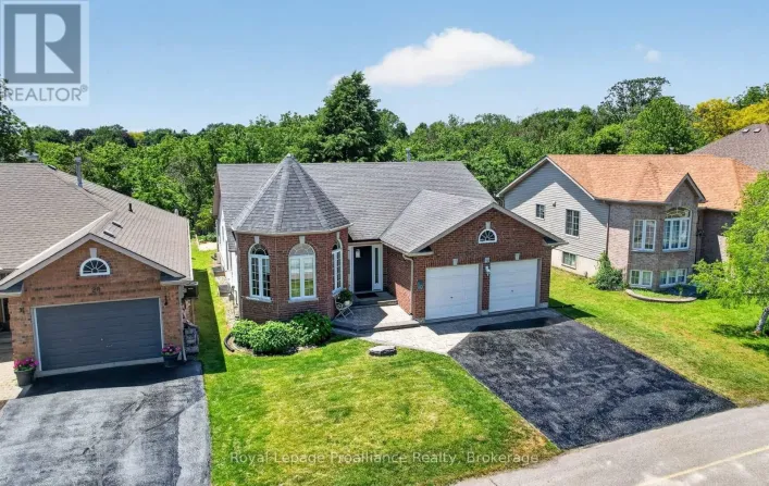 30 HEARTWOOD DRIVE, Belleville