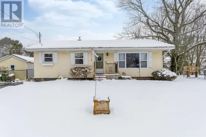 30 Hillside Avenue, Bible Hill