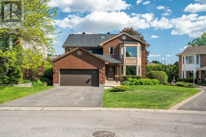 30 HUNTINGS END AVENUE, Ottawa
