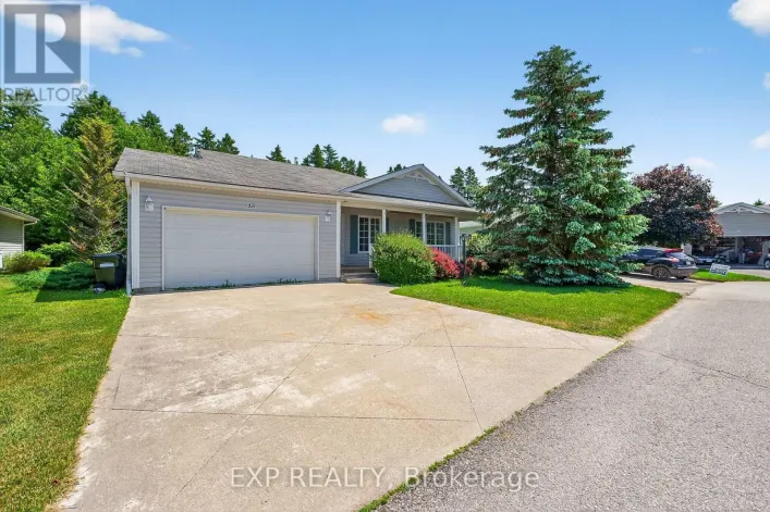 30 ILLINOIS CRESCENT, Wasaga Beach